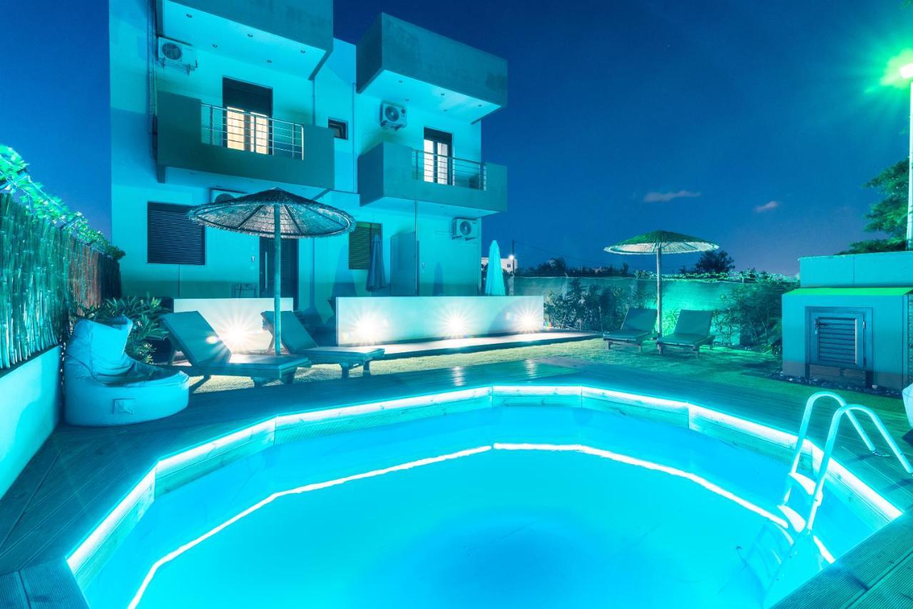 Cozy House With Pool Near Beach Gazi Zewnętrze zdjęcie